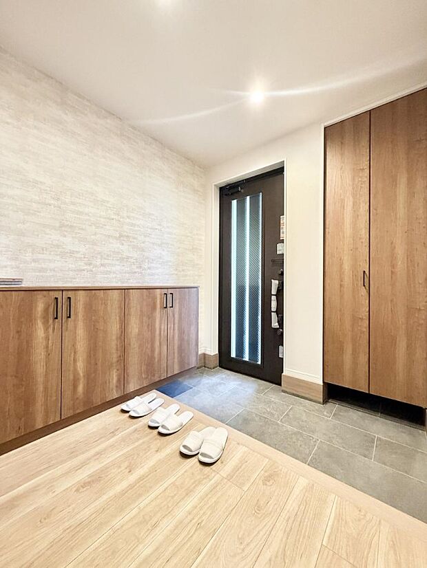 ■ シンプルで美しく、快適な暮らしの入り口