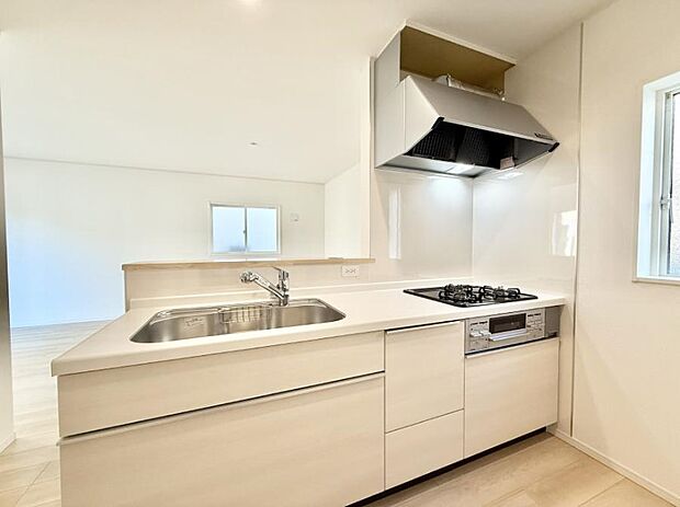 ■シンプルで機能的、毎日使いやすいキッチン