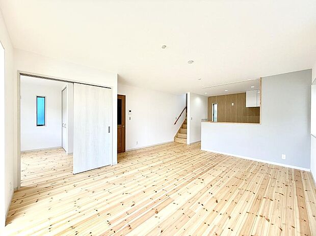 ■くつろぎと笑顔が集まる、心温まるリビング