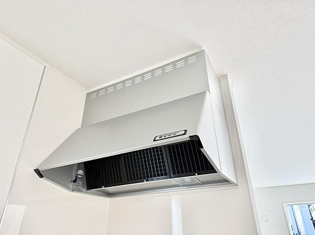 ■調理時の蒸気や匂いが換気扇に誘導され、効率的に排煙ができます。