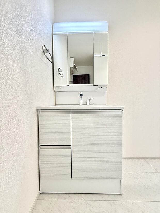 ■朝の準備がスムーズにできる広さです