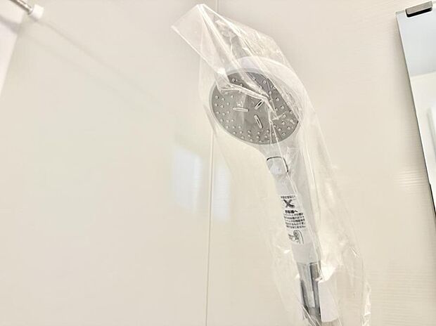 ■手元で簡単に止水できるため、水の無駄遣いを減らすことができます。