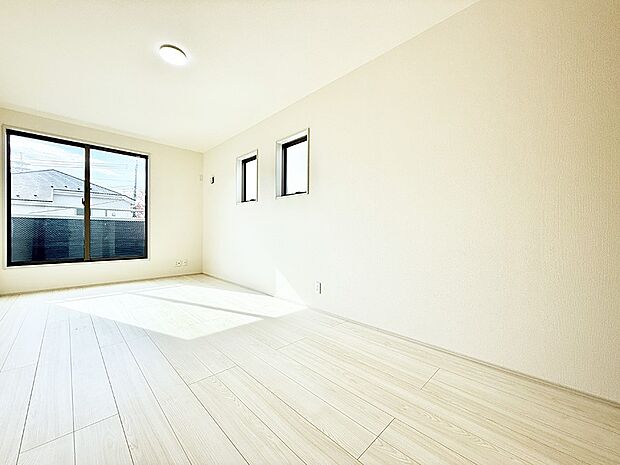 ■窓の配置や通気性の良い設計で部屋の空気がこもらず、常に新鮮な空気が流れます