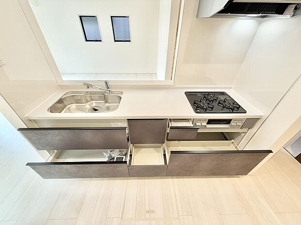 ■家族の絆を深める、温もりのあるキッチン