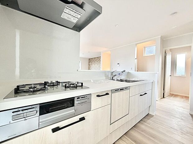 ■美味しい時間が生まれる、笑顔あふれるキッチン