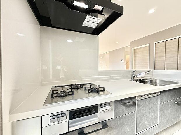 ■家族の絆を深める、温もりのあるキッチン