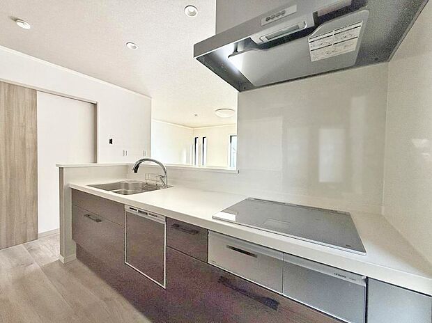 ■家族の絆を深める、温もりのあるキッチン