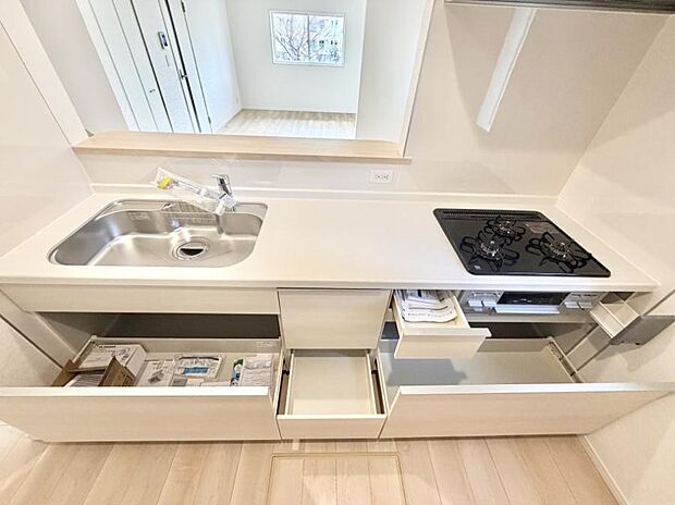 ■家族の絆を深める、温もりのあるキッチン