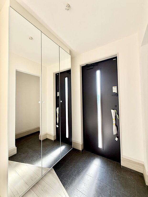 ■ ここから始まる一日、すっきり整った玄関