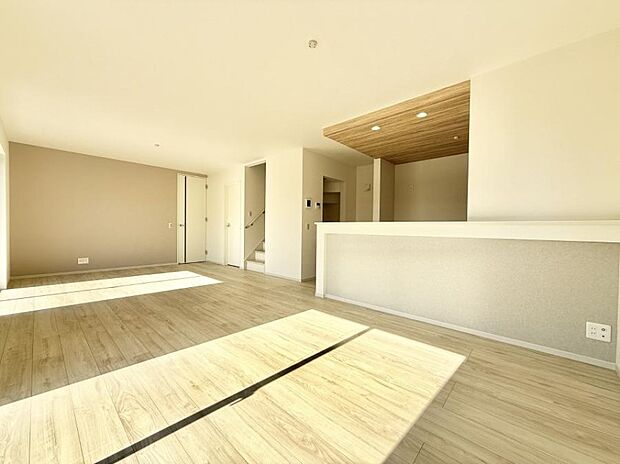 ■心落ち着く場所、ゆったり過ごせるリビング