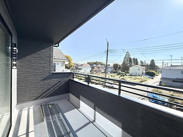 ■ 季節の移ろいを感じられる開放的な空間です