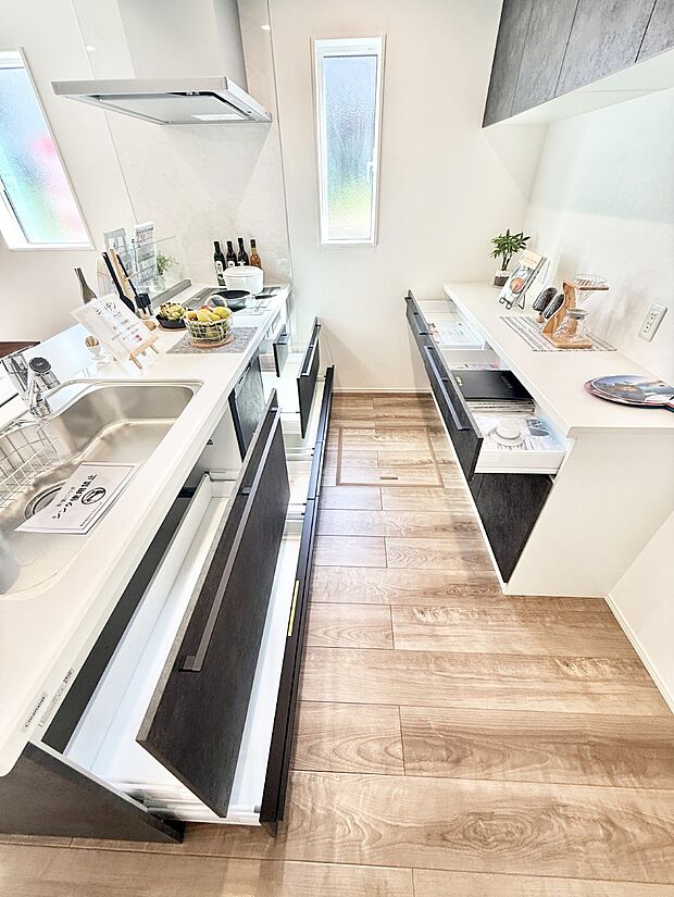 ■家族の絆を深める、温もりのあるキッチン