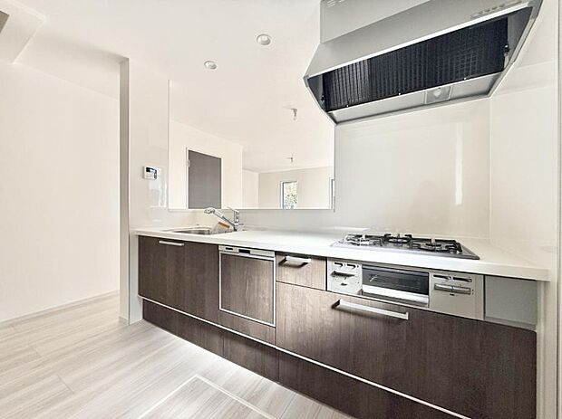 ■シンプルで美しく心地よい時間を生むキッチン空間