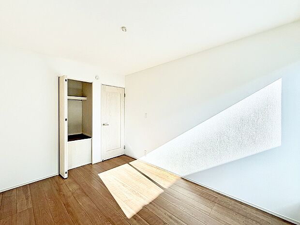 ■窓の配置や通気性の良い設計で部屋の空気がこもらず、常に新鮮な空気が流れます