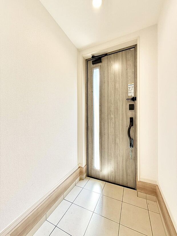 ■ 毎日を気持ちよく迎える、明るく温もりのある玄関