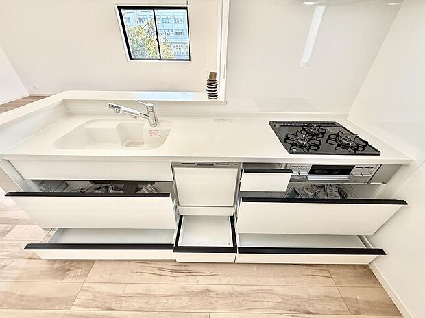 ■美味しい時間が生まれる、笑顔あふれるキッチン