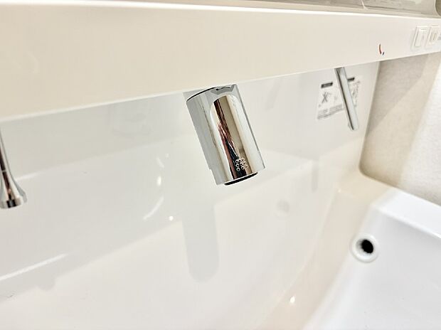 ■手洗いや顔を洗う時も快適に使える便利なシャワー