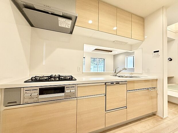 ■シンプルで美しく心地よい時間を生むキッチン空間