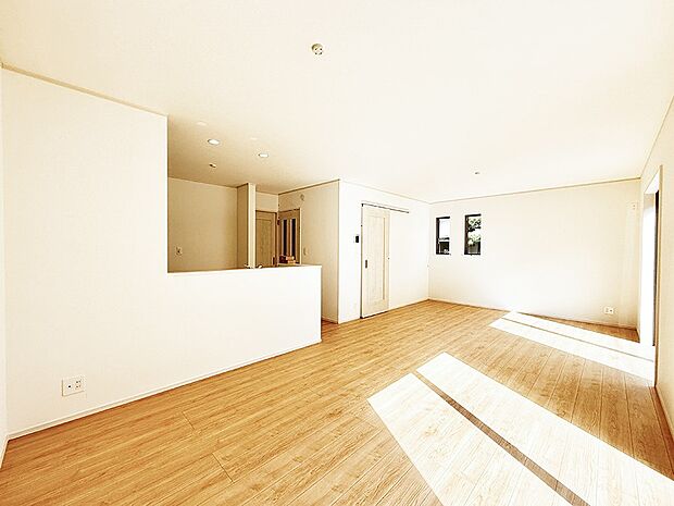 ■心落ち着く場所、ゆったり過ごせるリビング