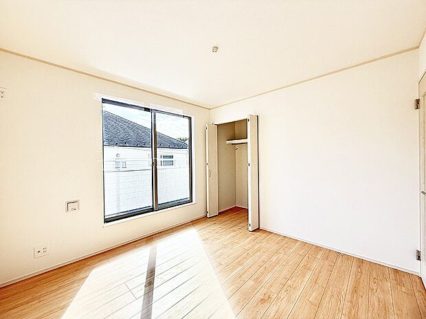 ■落ち着いた色合いのお部屋で穏やかな時間を楽しめます