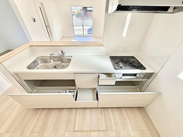 ■家族の絆を深める、温もりのあるキッチン