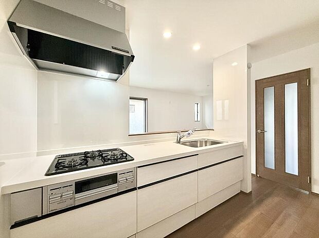 ■家族の絆を深める、温もりのあるキッチン