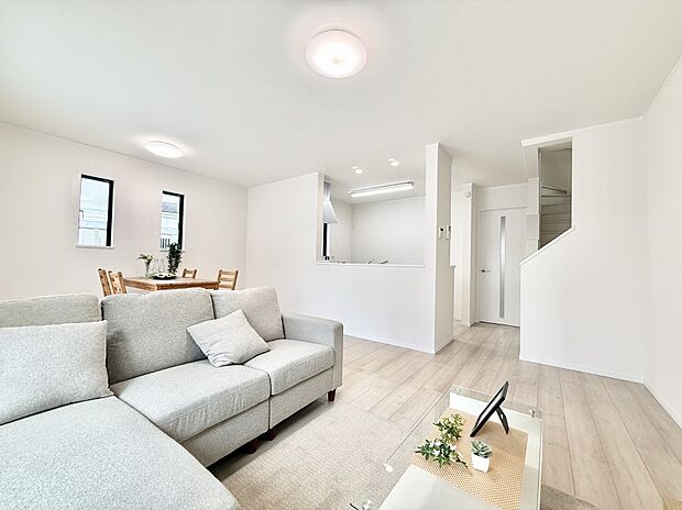 ■くつろぎと笑顔が集まる、心温まるリビング