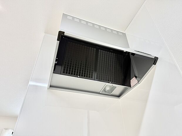 ■調理時の蒸気や匂いが換気扇に誘導され、効率的に排煙ができます。