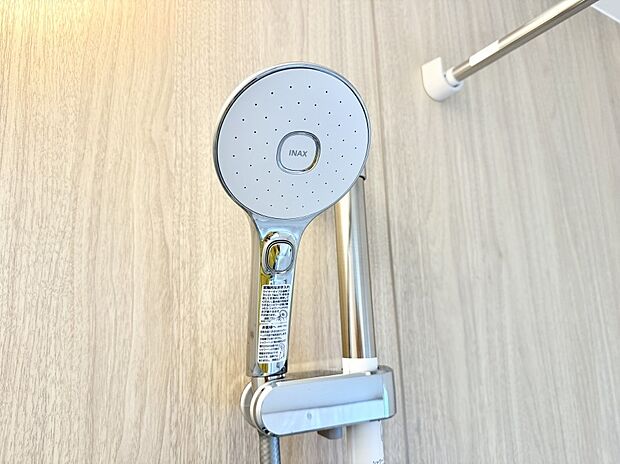 ■手元で簡単に止水できるため、水の無駄遣いを減らすことができます。