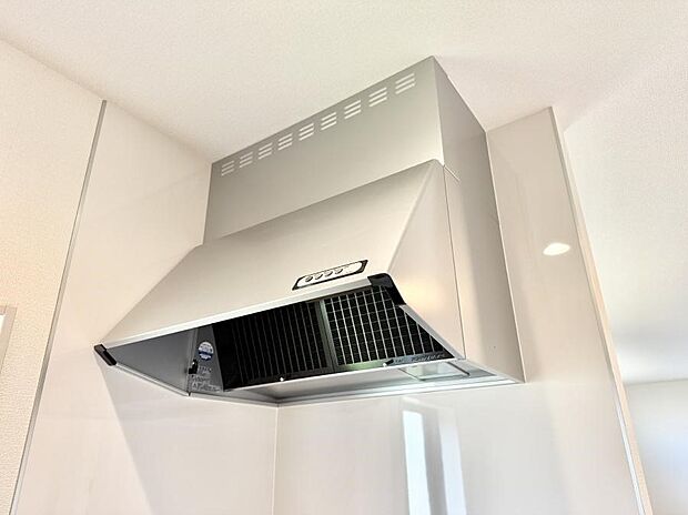 ■調理時の蒸気や匂いが換気扇に誘導され、効率的に排煙ができます。