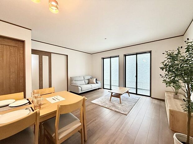 ■窓の配置や通気性の良い設計で部屋の空気がこもらず、常に新鮮な空気が流れます