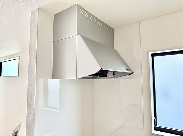 ■調理時の蒸気や匂いが換気扇に誘導され、効率的に排煙ができます。