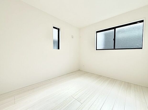 ■落ち着いた色合いのお部屋で穏やかな時間を楽しめます