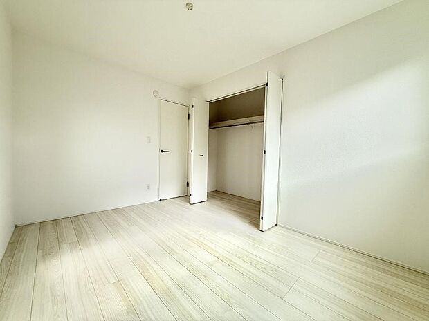 ■落ち着いた色合いのお部屋で穏やかな時間を楽しめます