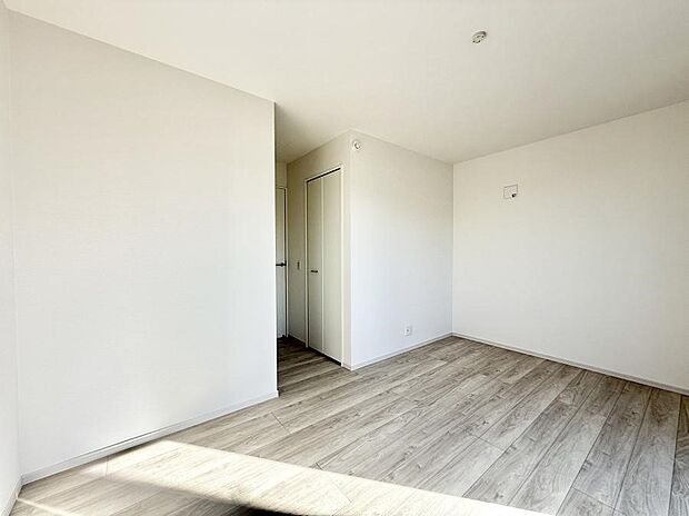 ■落ち着いた色合いのお部屋で穏やかな時間を楽しめます