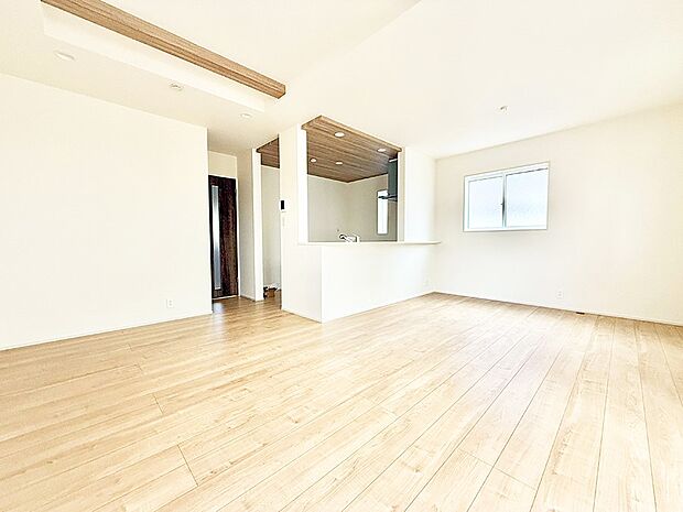 ■くつろぎと笑顔が集まる、心温まるリビング