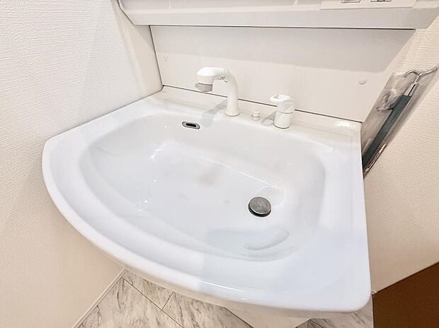 ■手洗いや顔を洗う時も快適に使える便利なシャワー