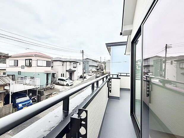 ■ 季節の移ろいを感じられる開放的な空間です