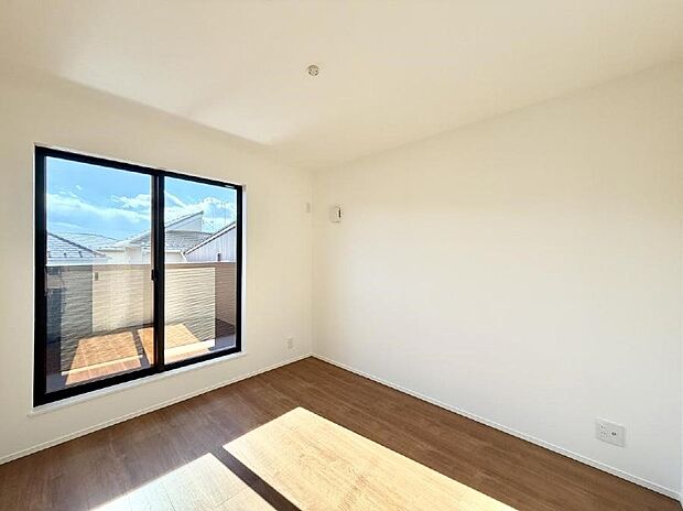 ■落ち着いた色合いのお部屋で穏やかな時間を楽しめます