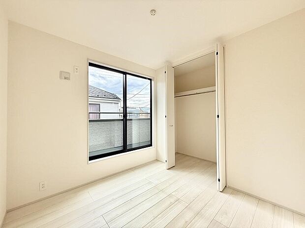 ■窓の配置や通気性の良い設計で部屋の空気がこもらず、常に新鮮な空気が流れます