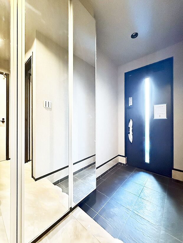 ■ 毎日を気持ちよく迎える、明るく温もりのある玄関