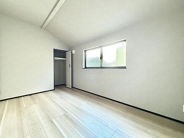 ■落ち着いた色合いのお部屋で穏やかな時間を楽しめます