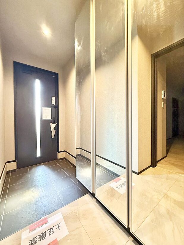 ■ 毎日を気持ちよく迎える、明るく温もりのある玄関