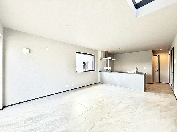 ■くつろぎと笑顔が集まる、心温まるリビング