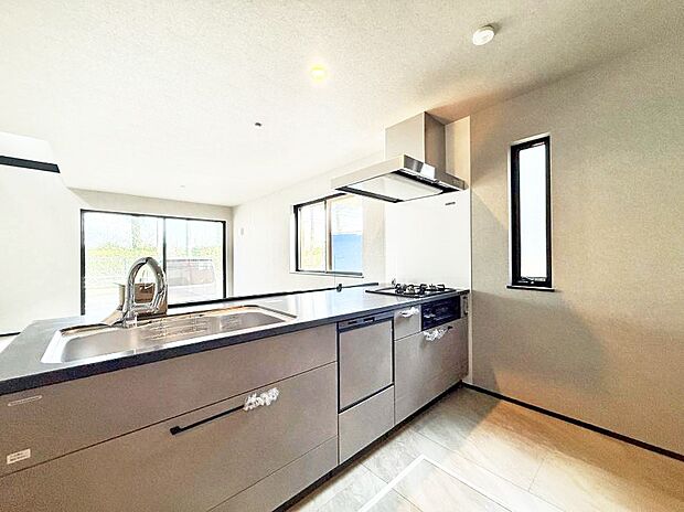 ■美味しい時間が生まれる、笑顔あふれるキッチン