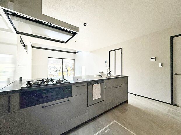 ■美味しい時間が生まれる、笑顔あふれるキッチン