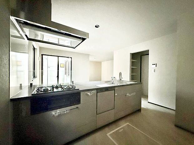 ■シンプルで美しく心地よい時間を生むキッチン空間