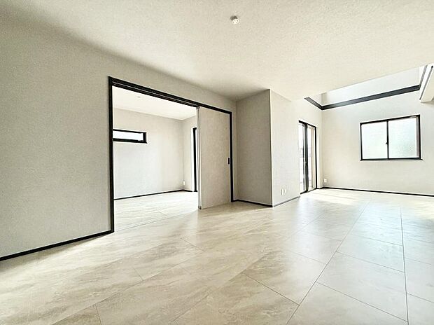 ■心落ち着く場所、ゆったり過ごせるリビング