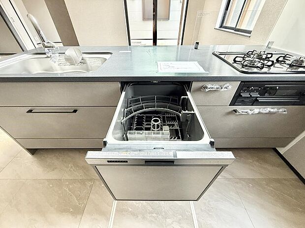 ■手間なく洗浄!食器をピカピカに仕上げてくれます