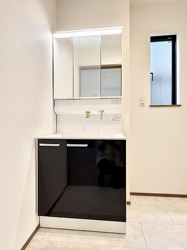 ■朝の準備がスムーズにできる広さです